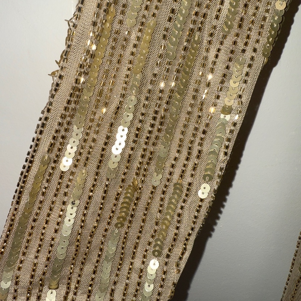 NWT | Mac Duggal 4977  Taupe Gold Sequined V Neck Sleeve A Line Gown Size 4 - Picture 9 of 14